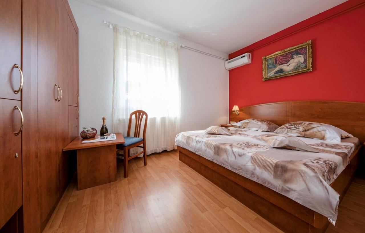 Apartment Dominik 2874 Palit Екстериор снимка