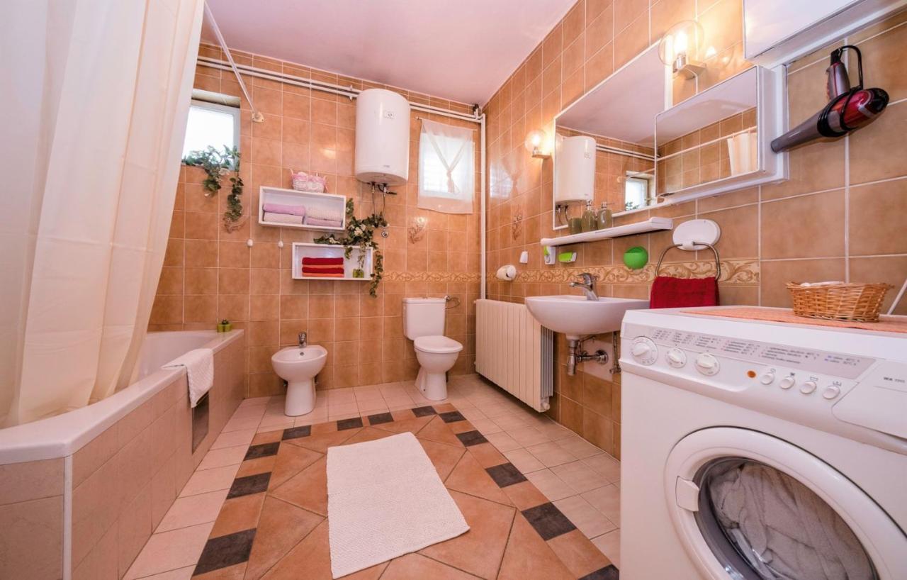 Apartment Dominik 2874 Palit Екстериор снимка