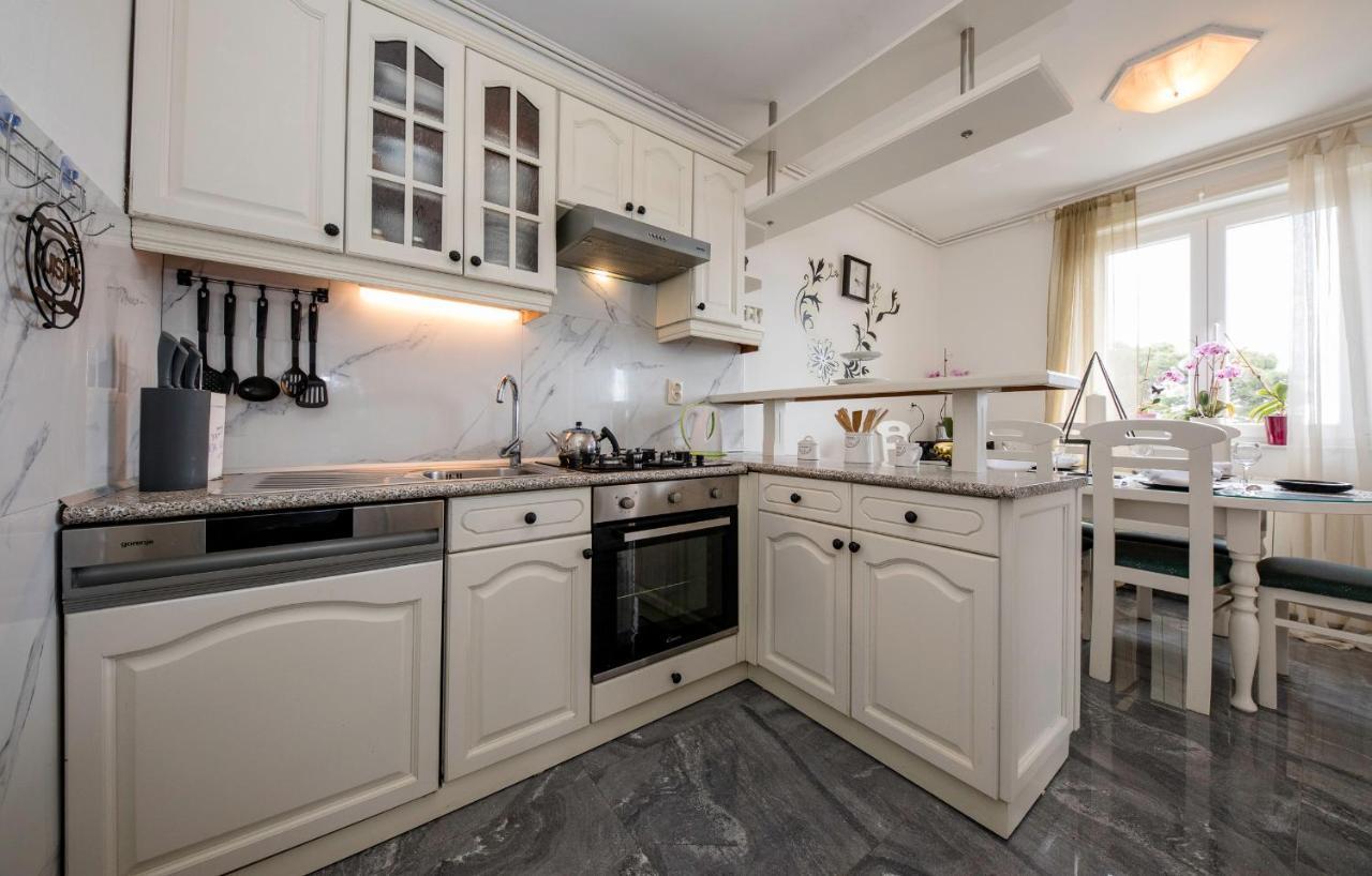 Apartment Dominik 2874 Palit Екстериор снимка